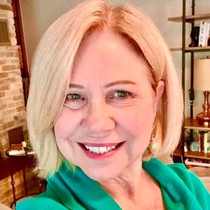 Meet your Posher, Cindy